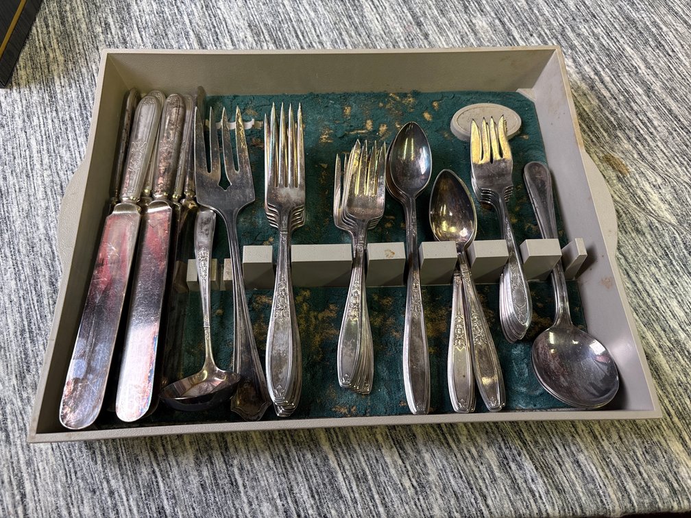 1847 ROGERS BROS SILVER PLATED FLATWARE