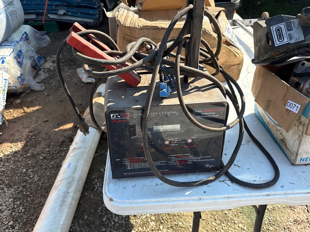DSR BATTERY CHARGER
