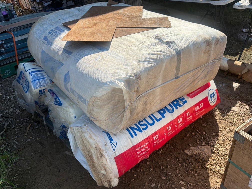 LOT OF INSULATION