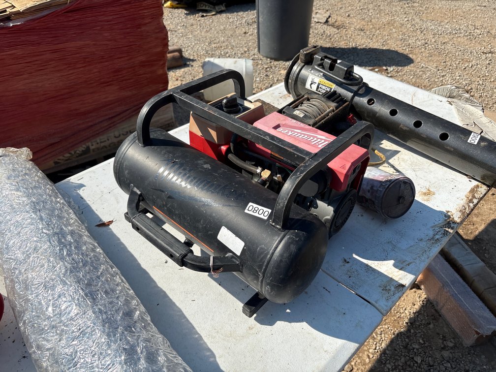 MILWAUKEE AIR COMPRESSOR