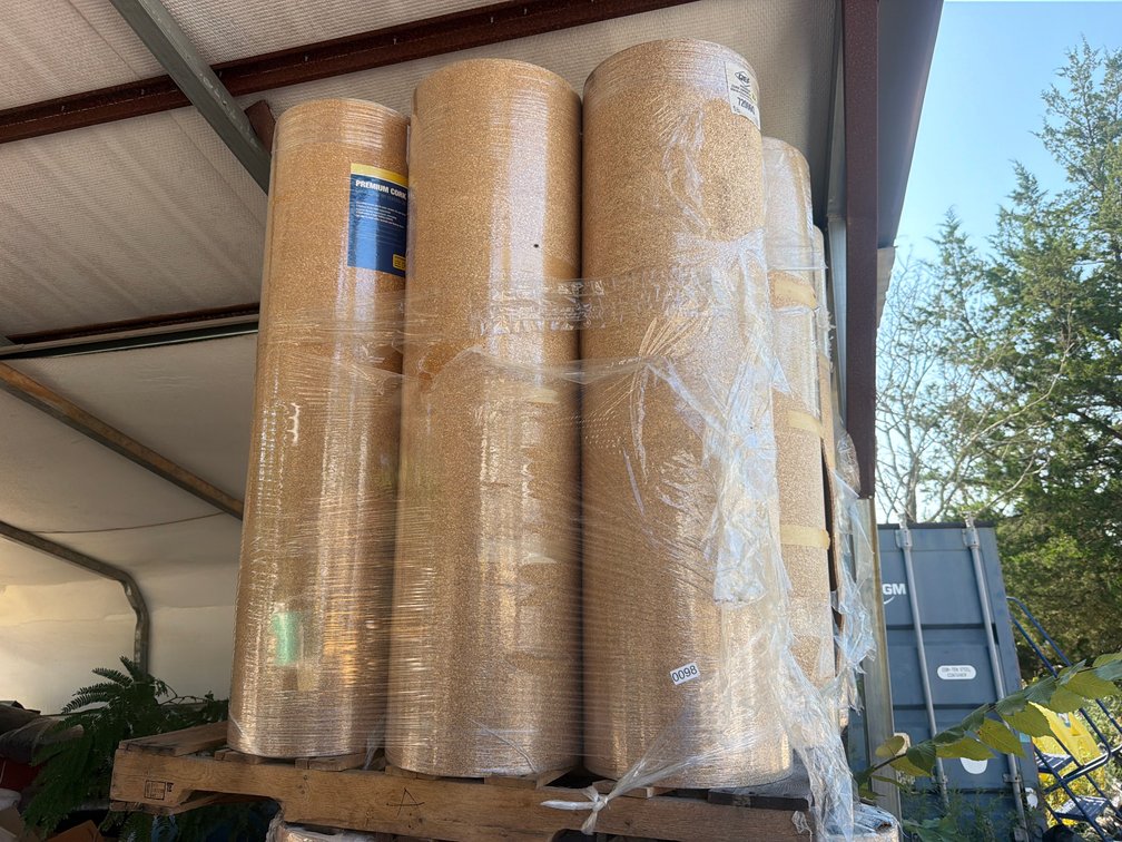 PALLET OF CORK UNDERLAYMENT