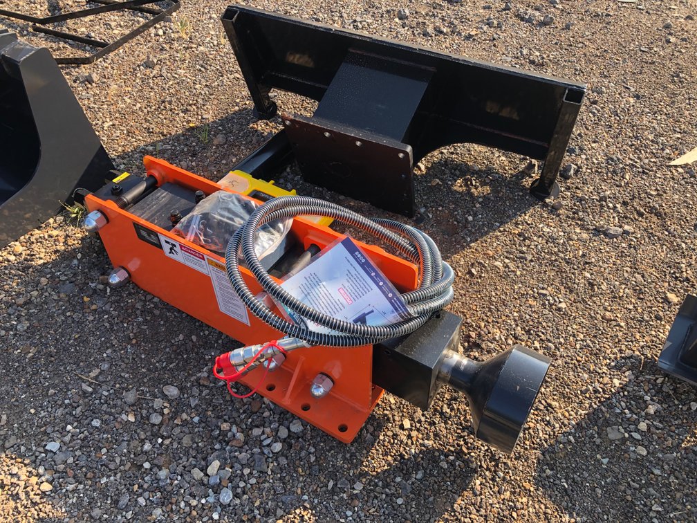 SKID STEER POST DRIVER