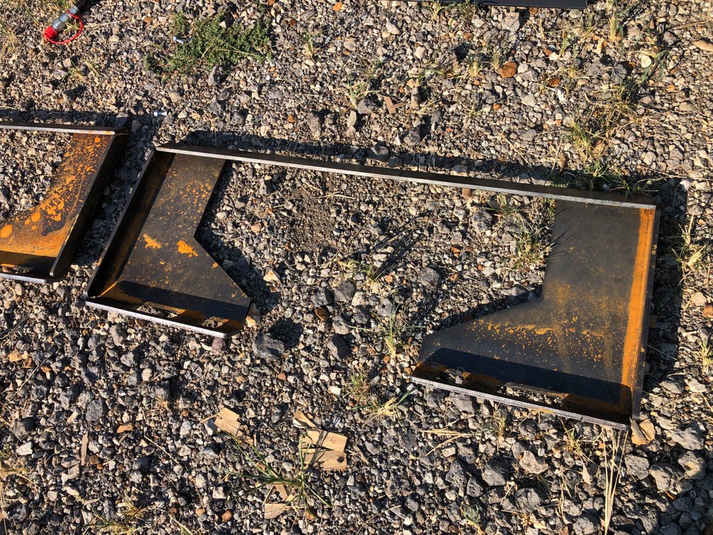 WELD ON SKID STEER PLATE