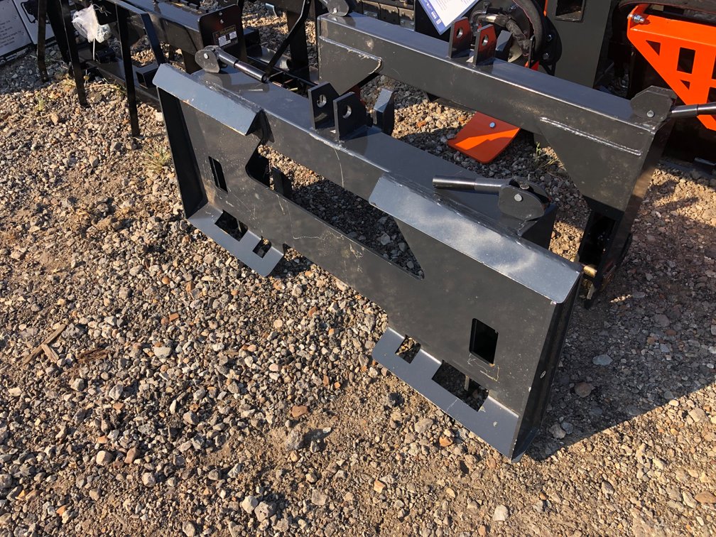 SKID STEER to 3 PT CONVERTER PLATE