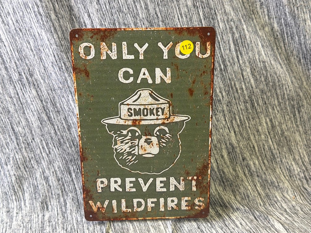 SMOKEY SIGN
