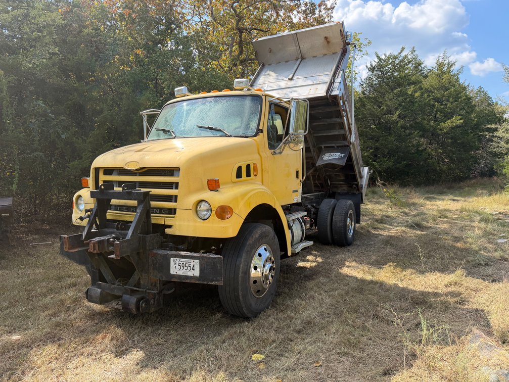 2003 Sterling L7500 Series Truck