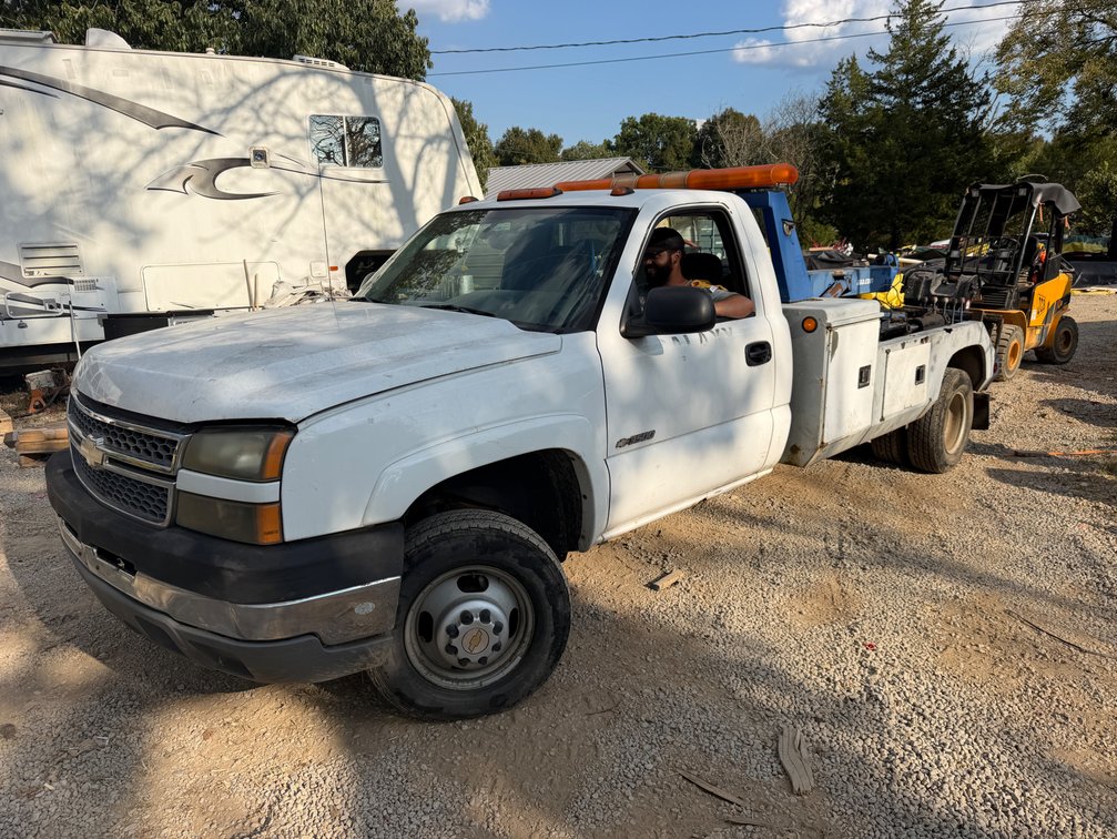 2005 Chevrolet Silverado Pickup Truck