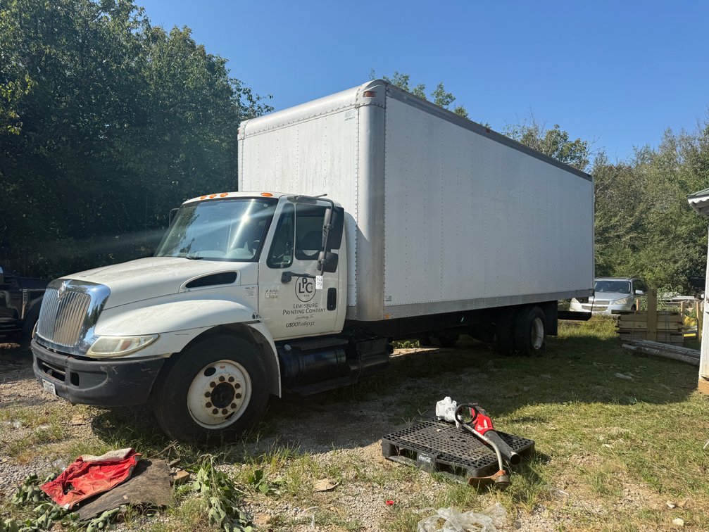 2005 International 4300 Truck