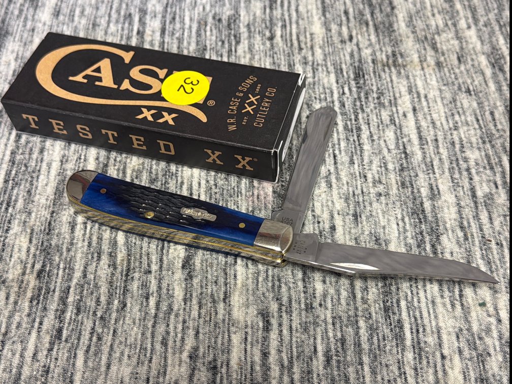 CASE XX BLUE BONE ROGERS CORN COB JIG MINI TRAPPER KNIFE