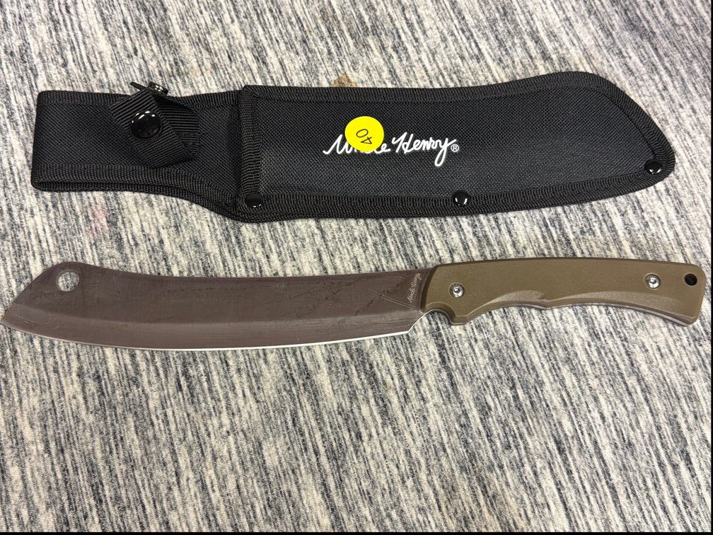 UNCLE HENRY KNIFE & SHEATH