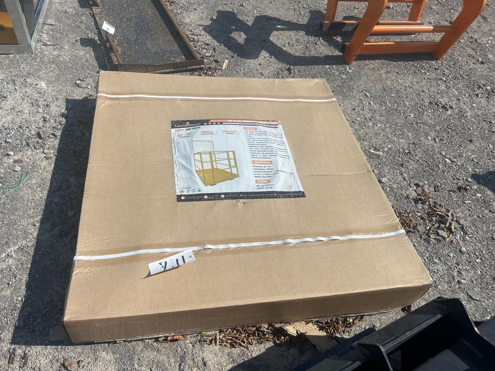 FORKLIFT MAN BASKET