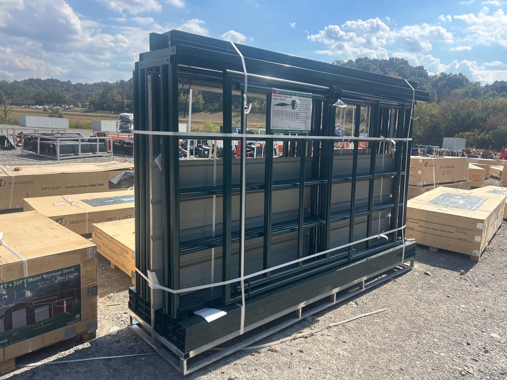 20’X39’ LIVESTOCK PEN WITH SHELTER