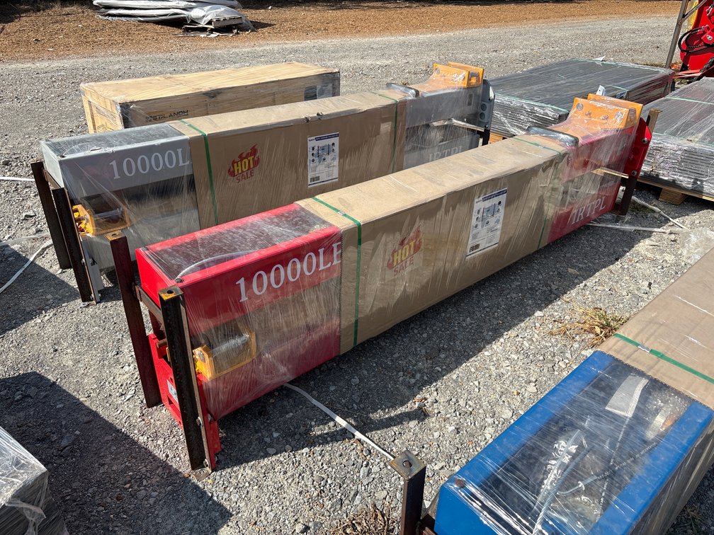 10,000 LB TWO POST LIFT