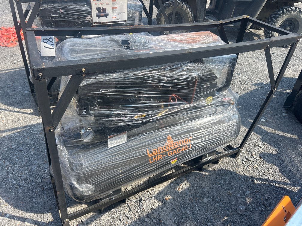 40 GALLON GAS AIR COMPRESSOR