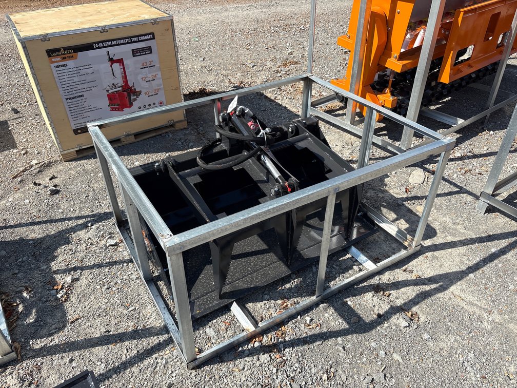 44” MINI SKID STEER GRAPPLE BUCKET