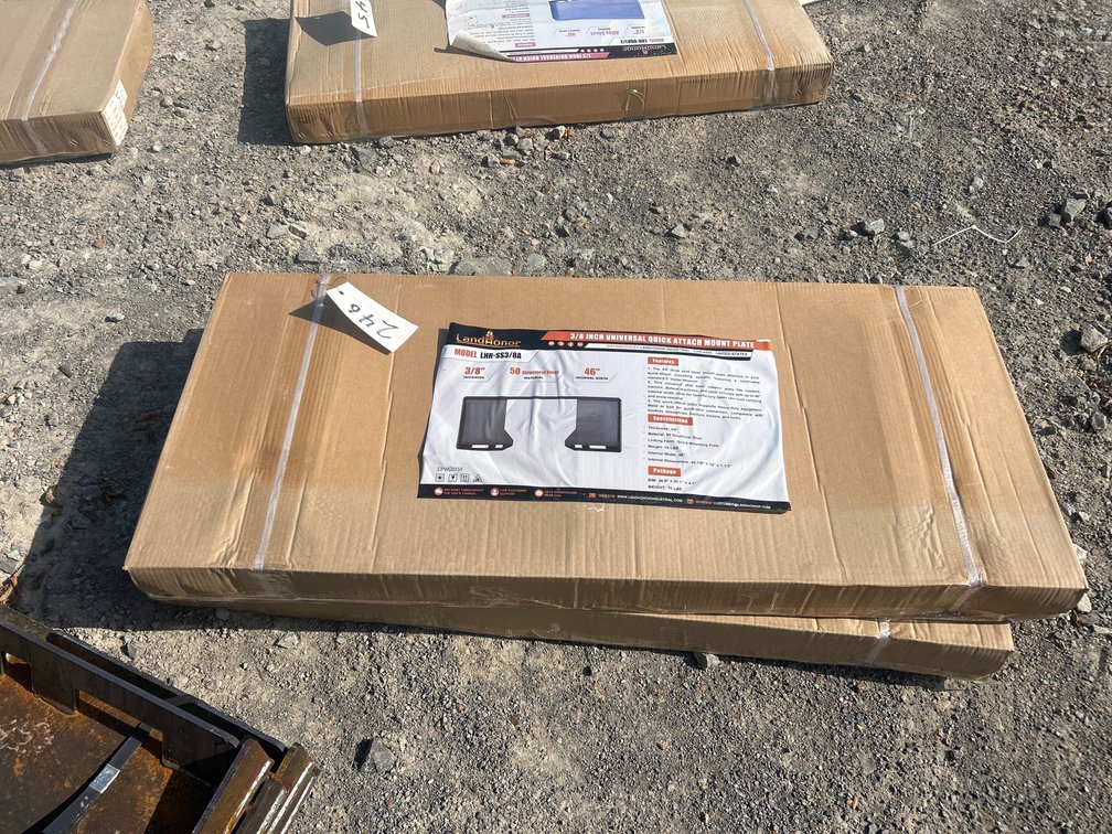(2) OPEN BACK SKID STEER MOUNT PLATES