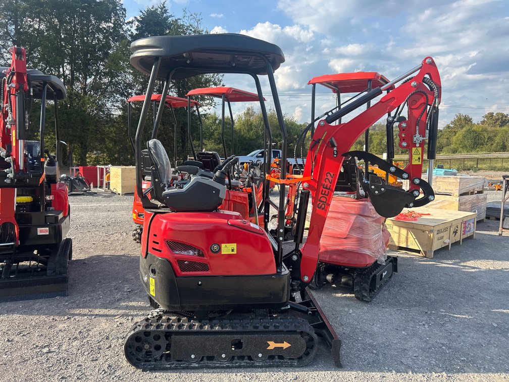 SDLEE22 DIESEL MINI EXCAVATOR