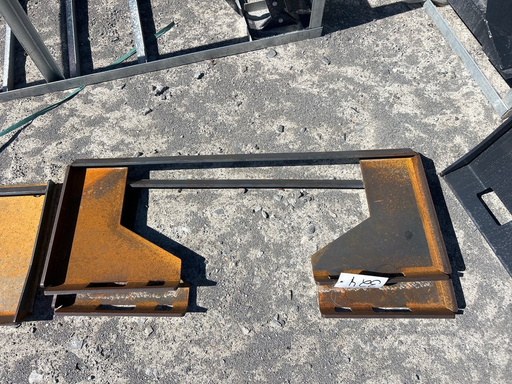 (2) OPEN BACK SKID STEER MOUNT PLATES