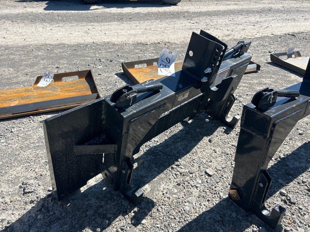 SKID STEER TO 3PT QUICK HITCH ADAPTER