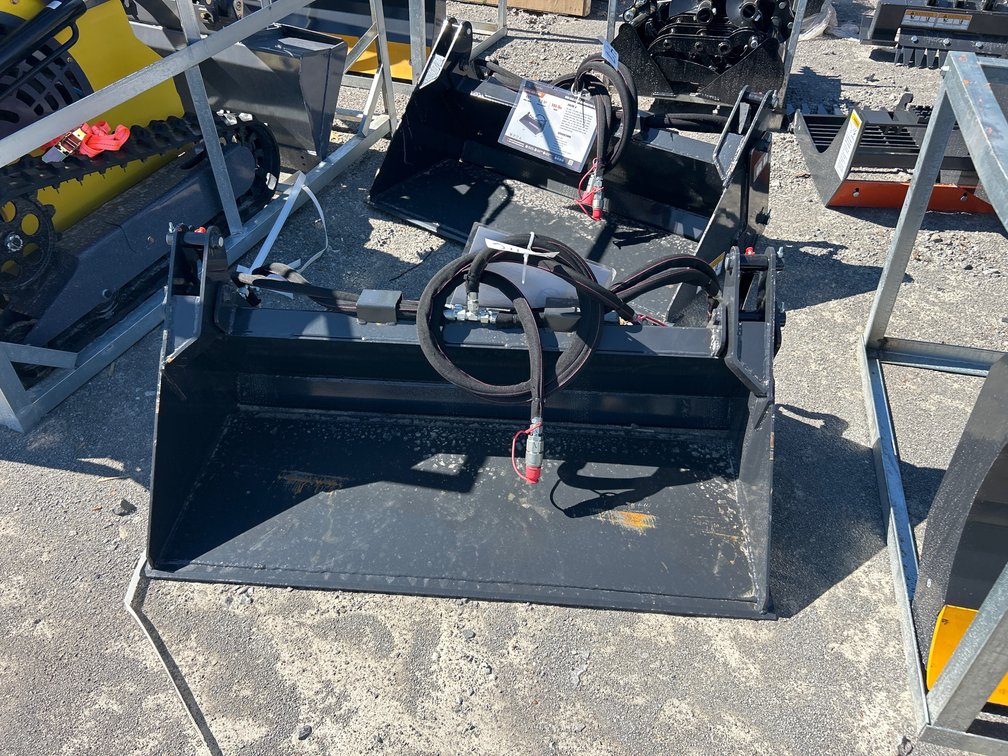 MINI SKID STEER 4-IN-1 BUCKET