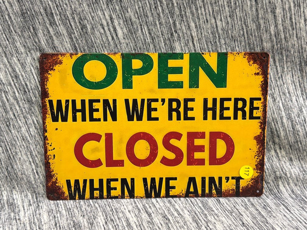 OPEN/CLOSED SIGN