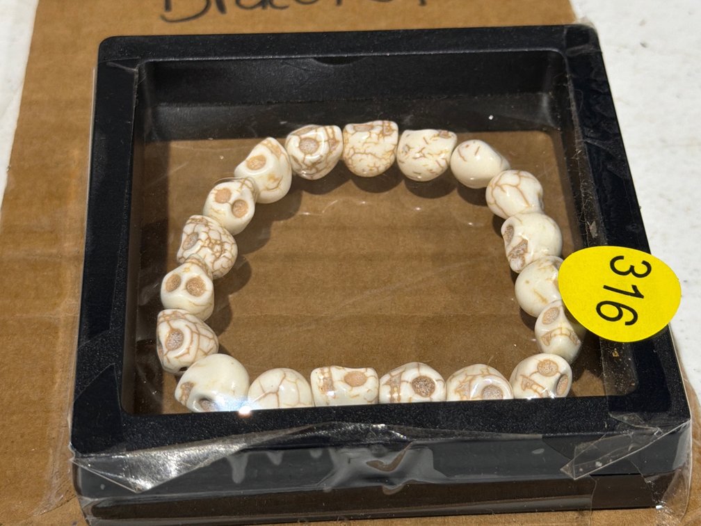 BONE SKULL CARVED BRACELET