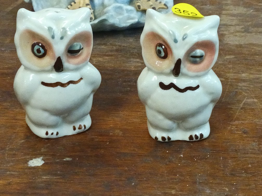 SHAWNEE OWL SALT/PEPPER SHAKERS