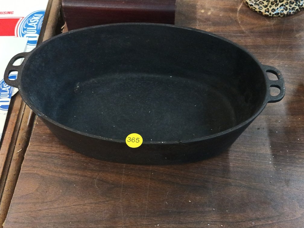 CAST IRON DISH