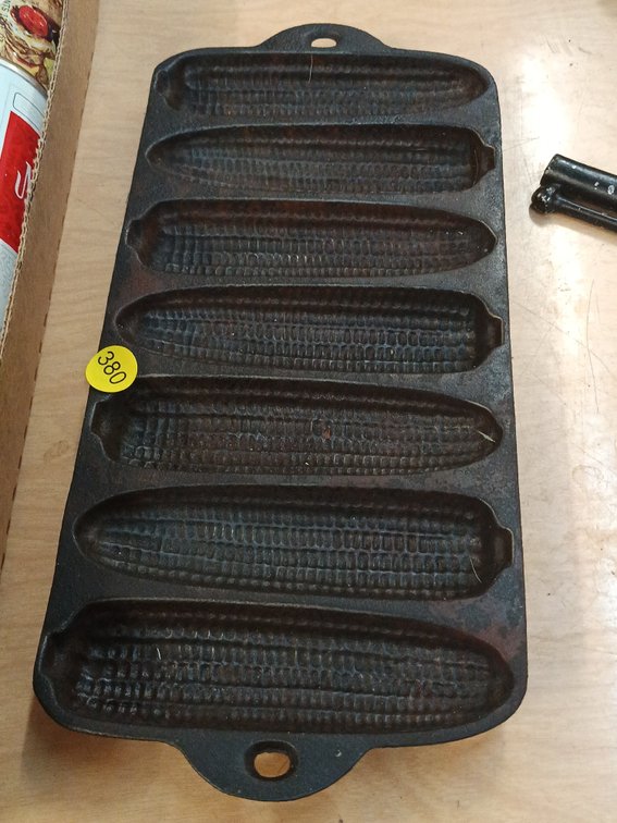 CAST IRON CORN MOLD