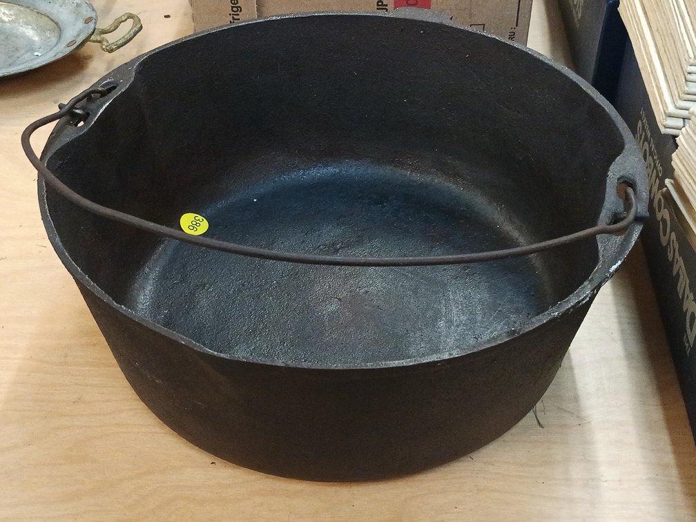 ANTIQUE CAST IRON POT