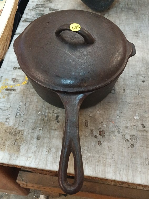CAST IRON LIDDED POT