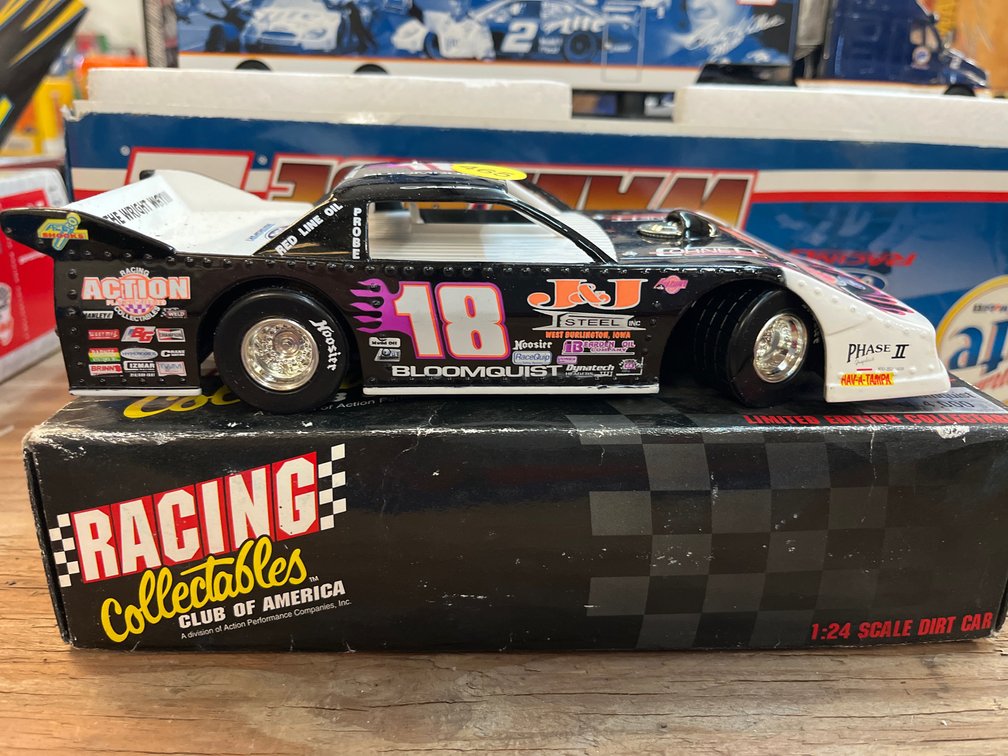 SCOTT BLOOMQUIST #18 DIRT TRACK REPLICA CAR