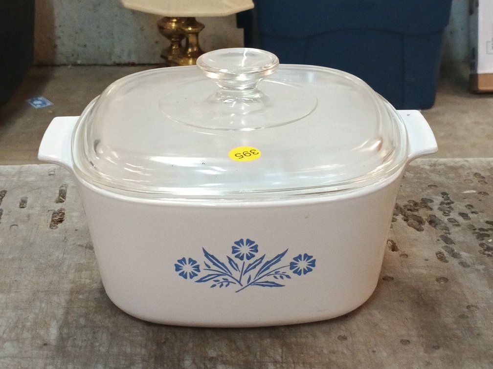 CORNINGWARE CORNFLOWER LIDDED DISH
