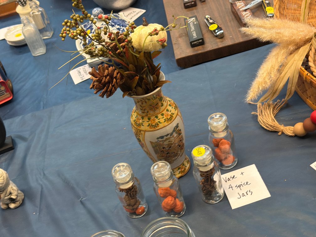VASE &4 SPICE JARS