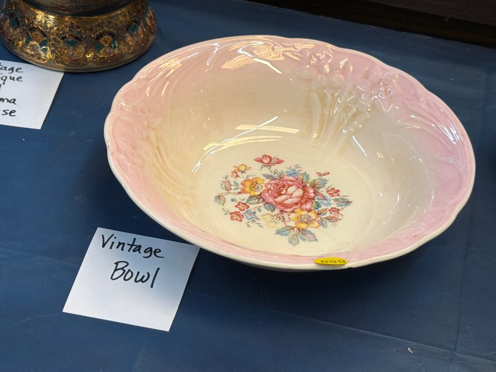 VINTAGE BOWL