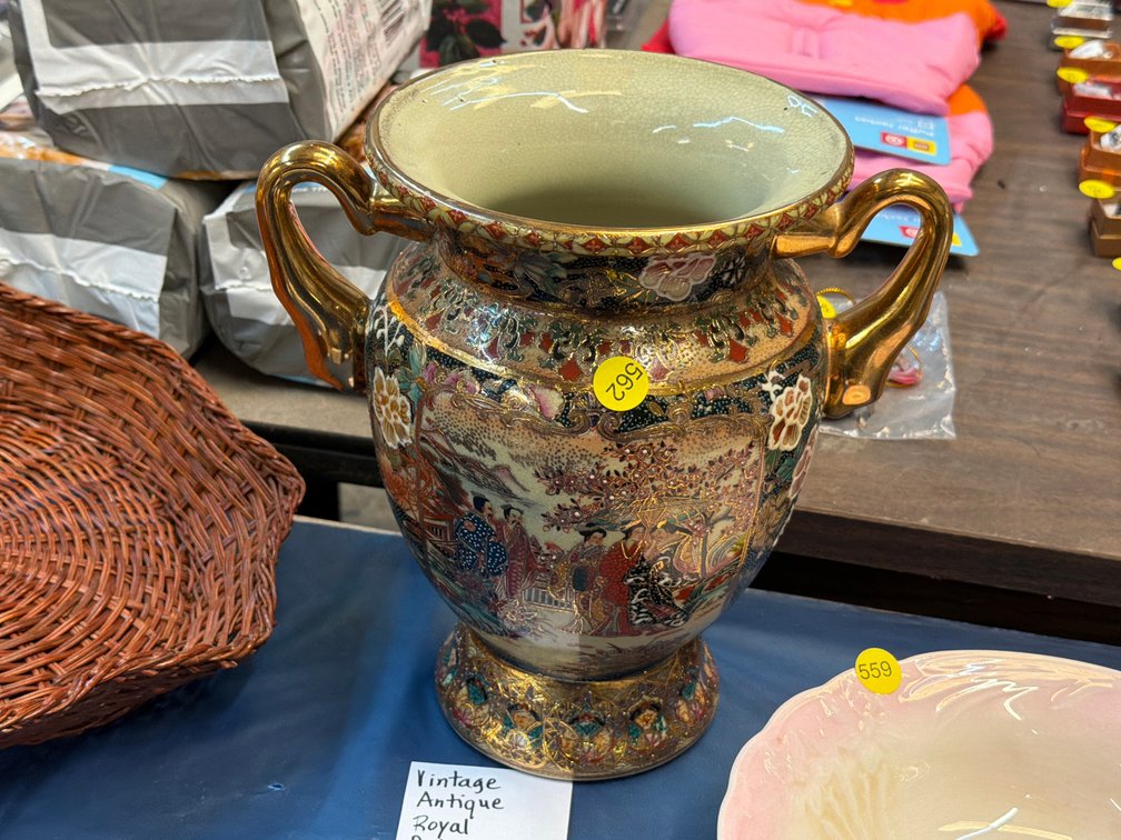 VINTAGE ANTIQUE ROYAL SATSUMA VASE