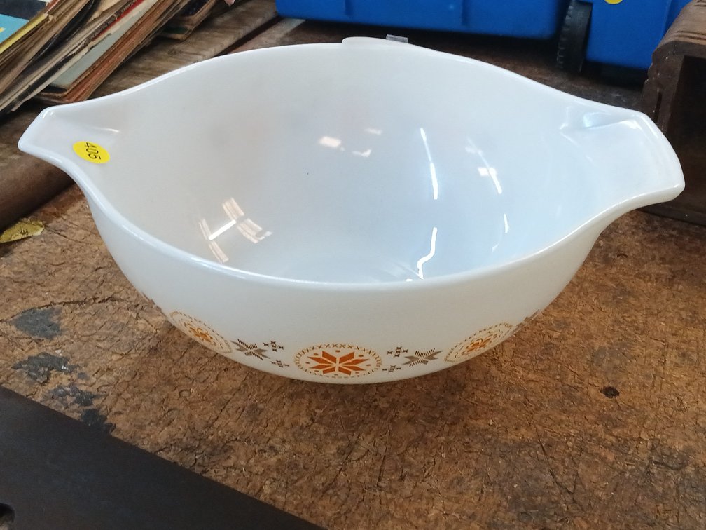 LARGE PYREX BOWL