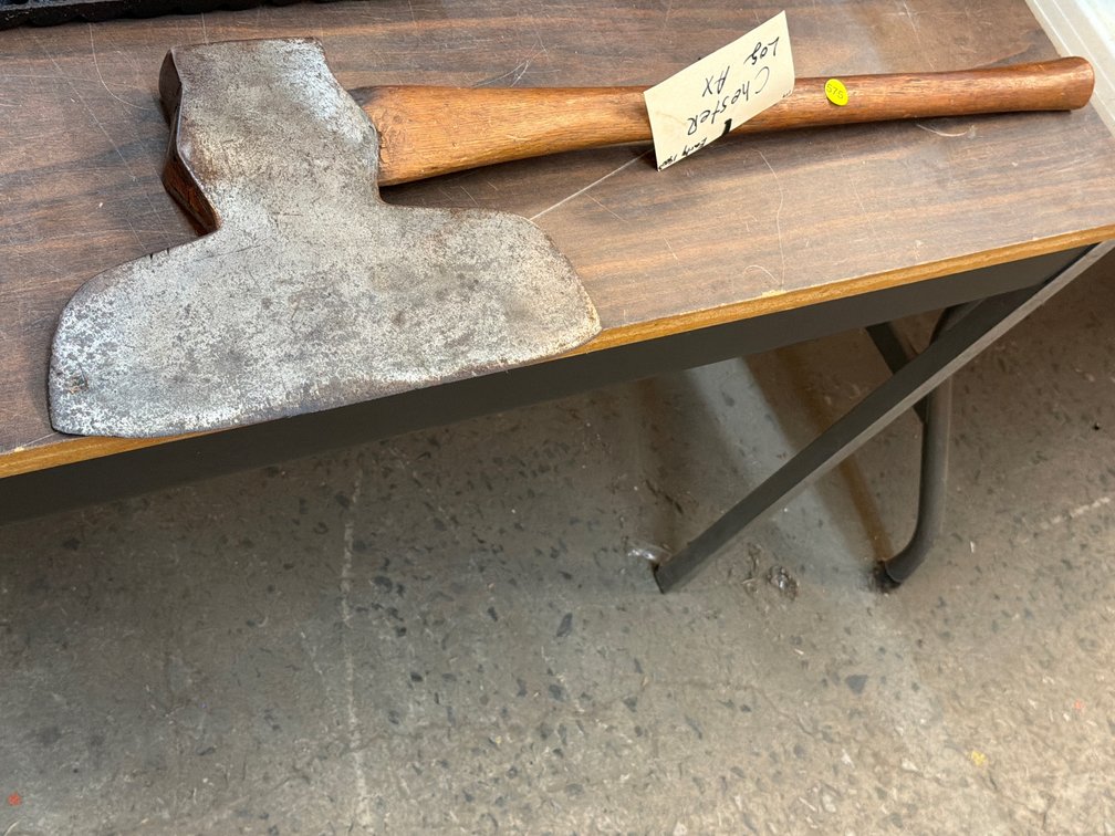 LOG AXE