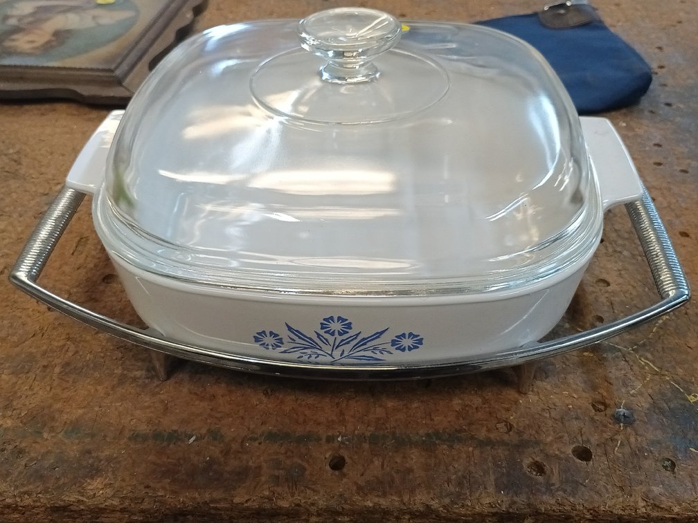 CORNING WARE LIDDED DISH WITH HOLDER