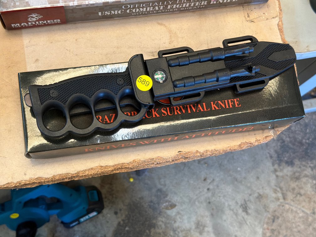WILD BOAR RAZORBACK SURVIVAL KNIFE
