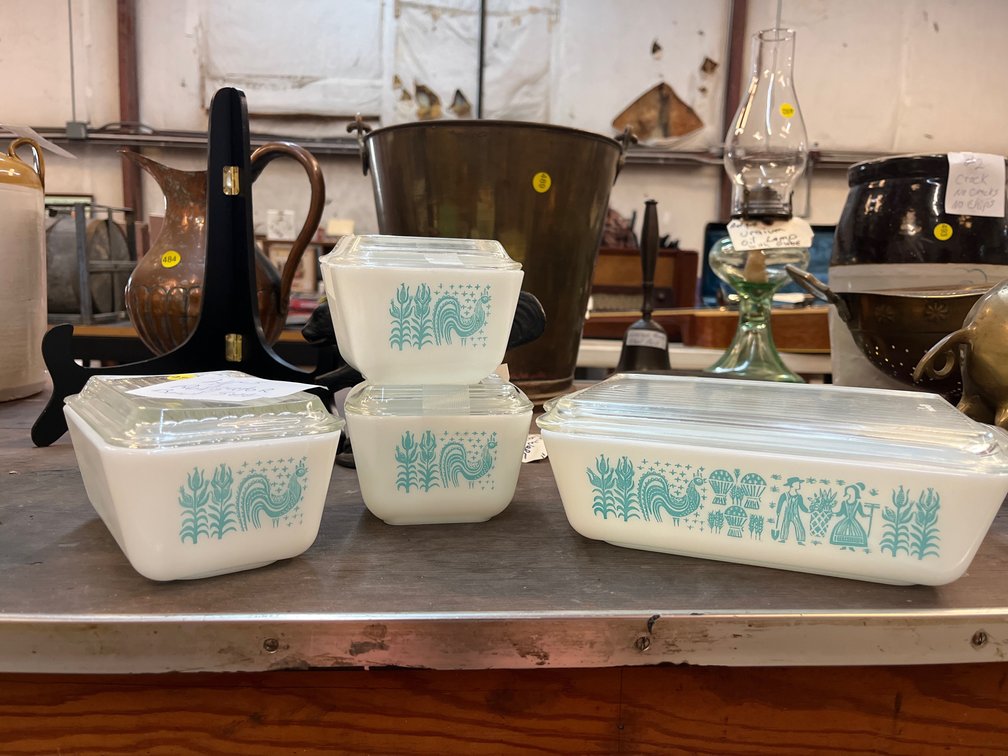 4 PIECE PYREX REFRIGERATOR GLASS
