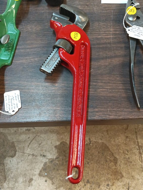 RIDGED PIPE WRENCH