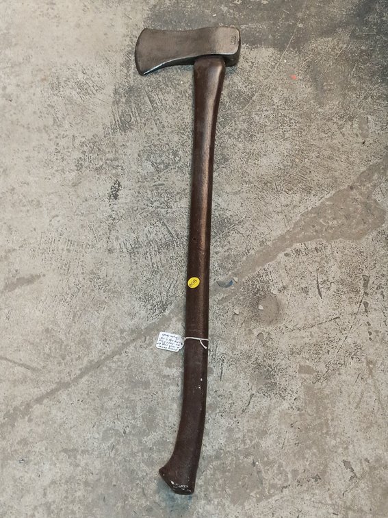 WOODING VERONA FIBERGLASS HANDLE AXE