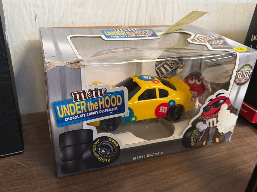 M&M RACECAR DISPENSER