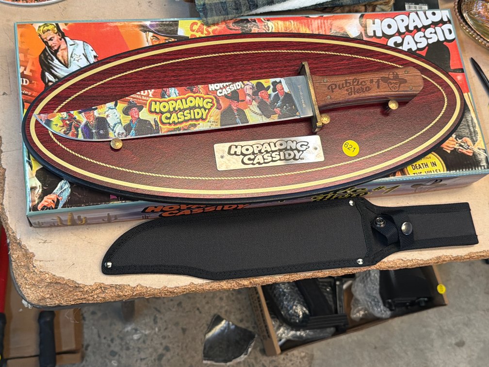 HOPALONG CASSIDY KNIFE WITH SHEATH