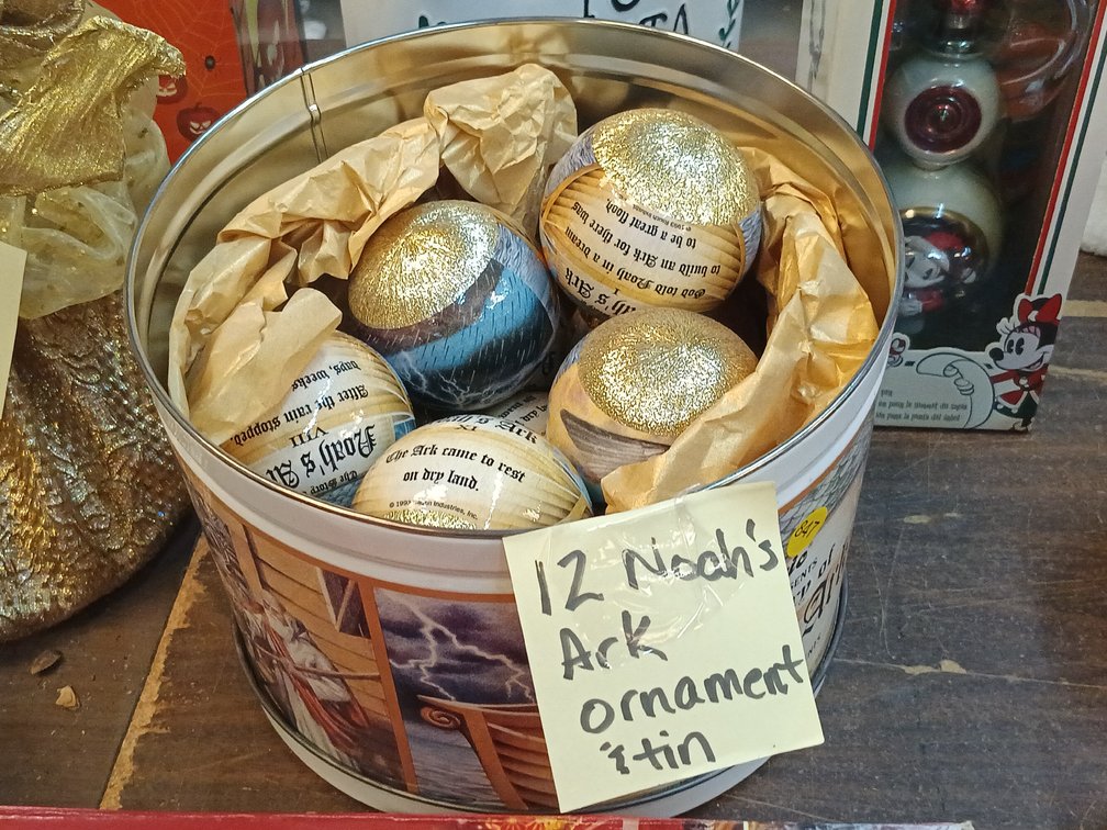 (12) NOAHS ARK ORNAMENTS