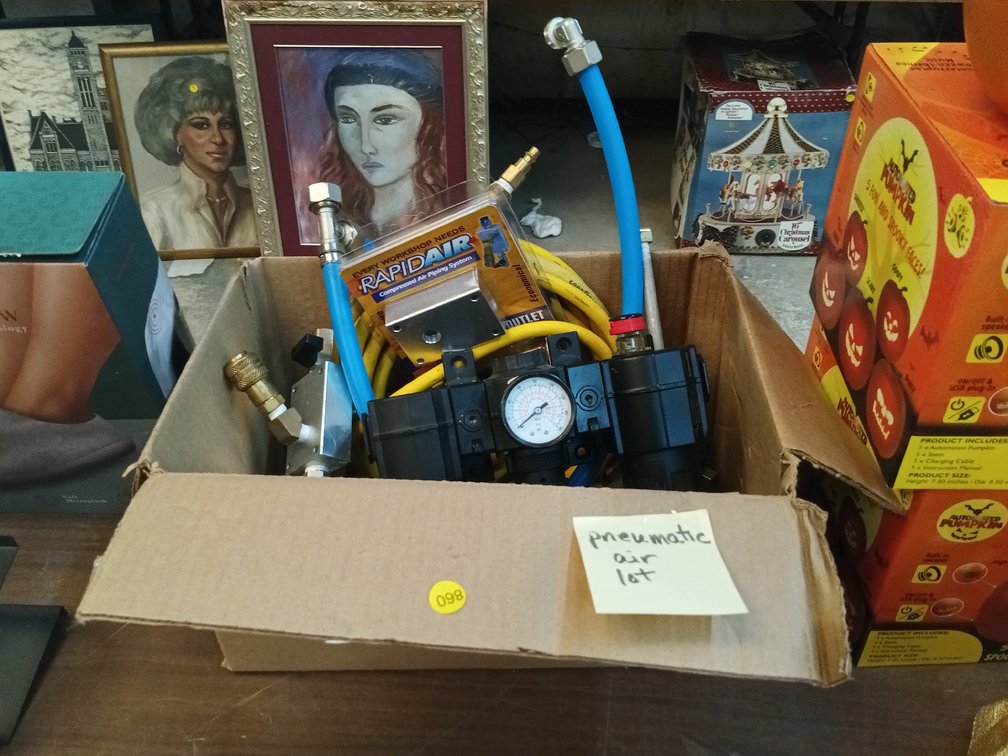 PENUMATIC AIR LOT