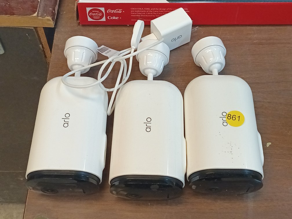 (3) ARLO WIRELESS SECURITY CAMERAS