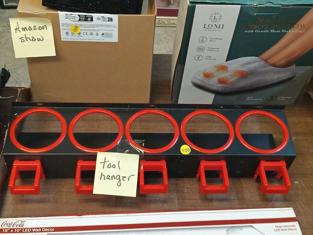 TOOL HANGER