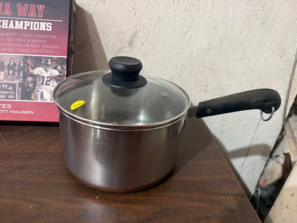 REVEREWARE POT WITH LID